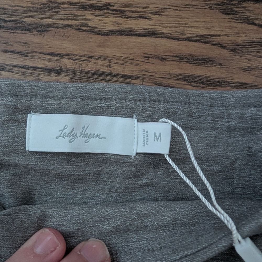 Lady Hagen Grey 7 Inch Inseam Shorts With Tummy‎ Control - Picture 3 of 4